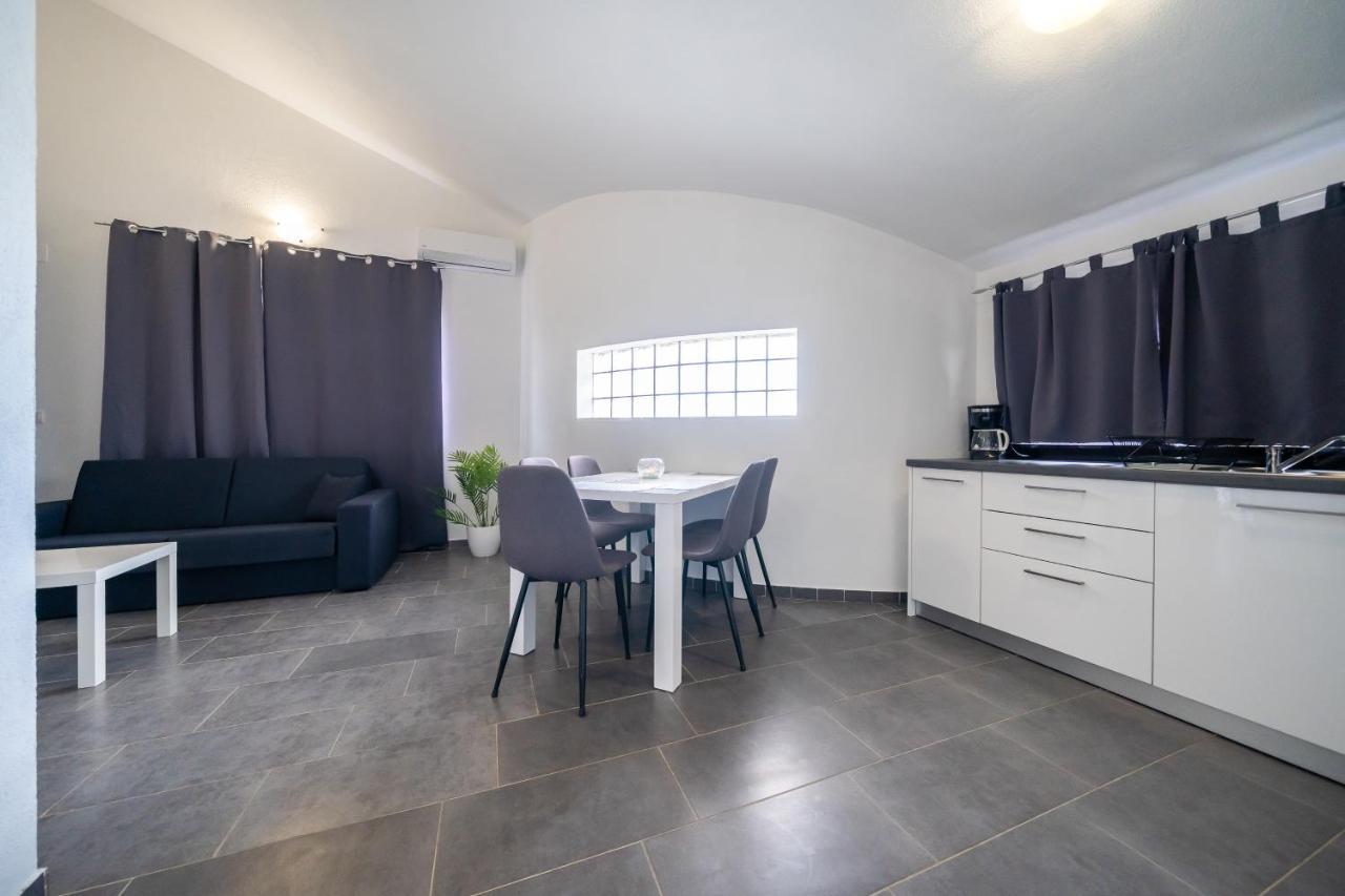 Holiday Apartments Amarilis Pakoštane Exteriér fotografie