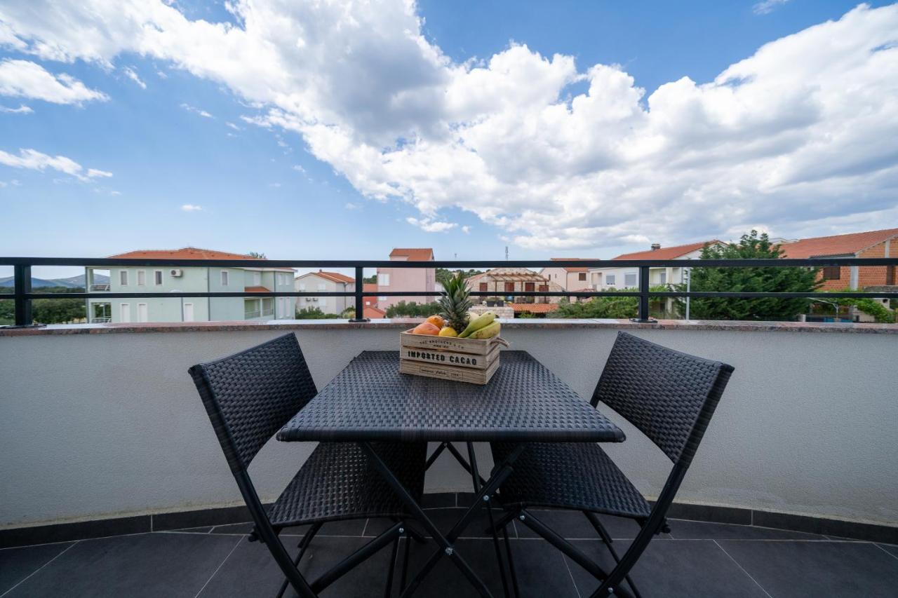 Holiday Apartments Amarilis Pakoštane Exteriér fotografie
