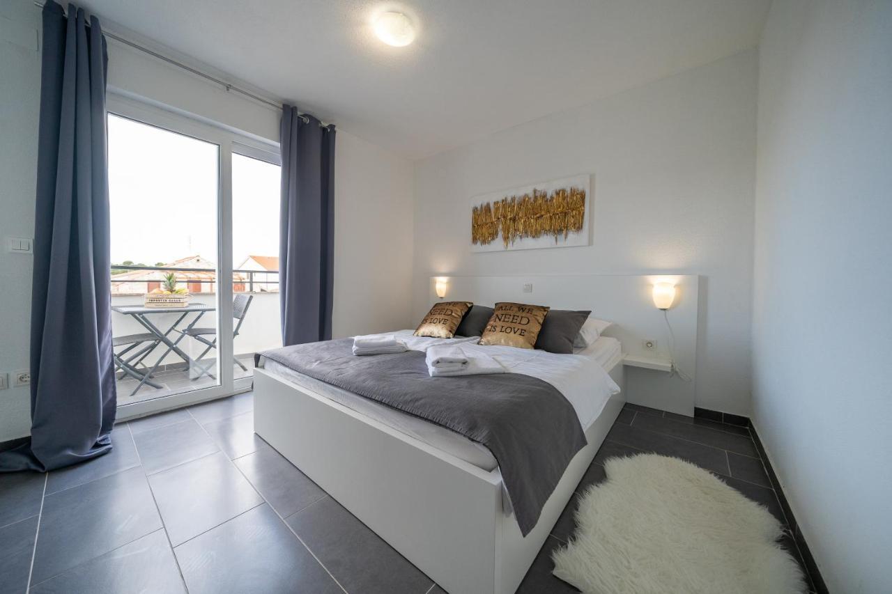 Holiday Apartments Amarilis Pakoštane Exteriér fotografie