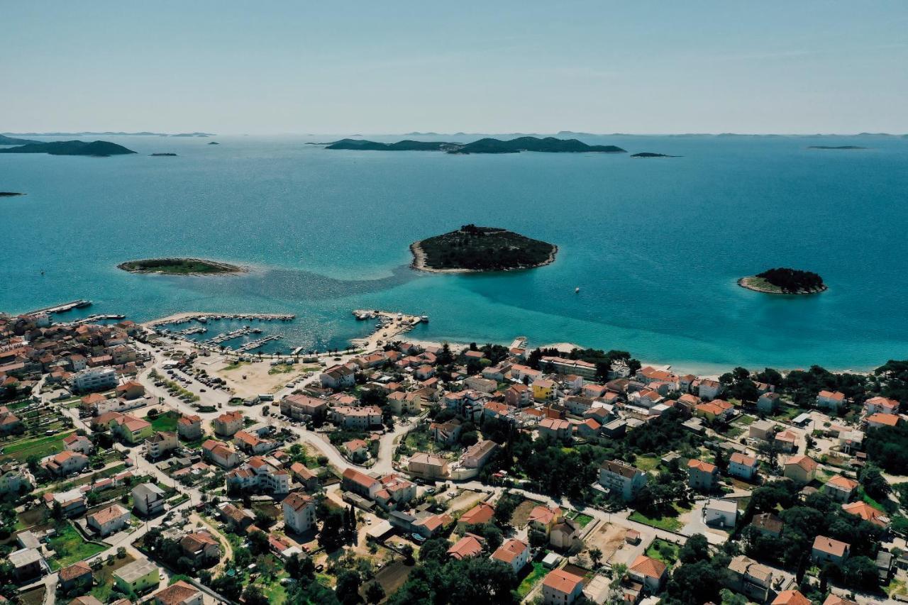 Holiday Apartments Amarilis Pakoštane Exteriér fotografie