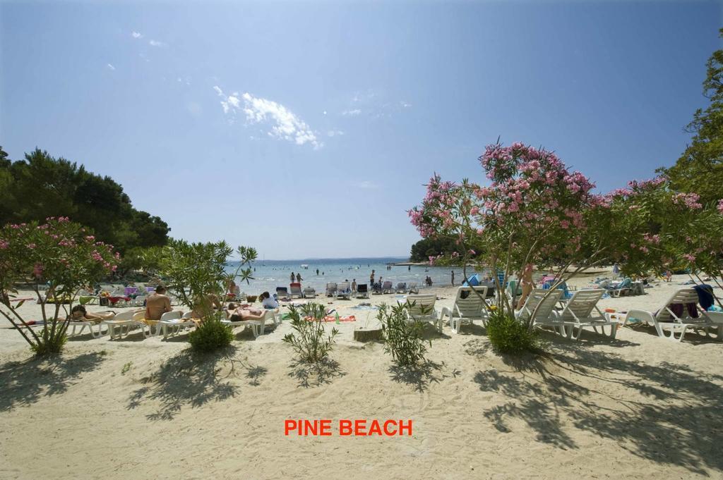 Holiday Apartments Amarilis Pakoštane Exteriér fotografie